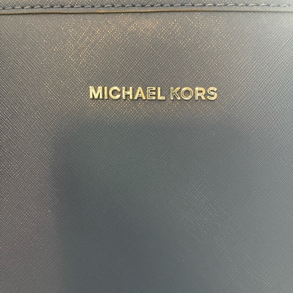 NWT Michael Kors jet set tote - Picture 6 of 6